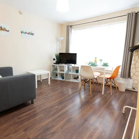 Cosy Stretford Studios In A Prime Location Mánchester Exterior foto